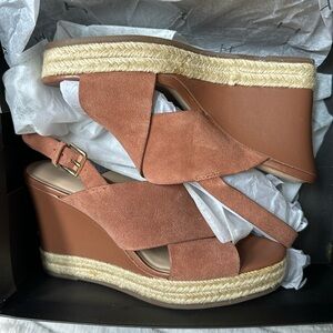 H by Halston Womens Stella Slingback Sandal 8 Wide Cognac Cushioned Insole NIB